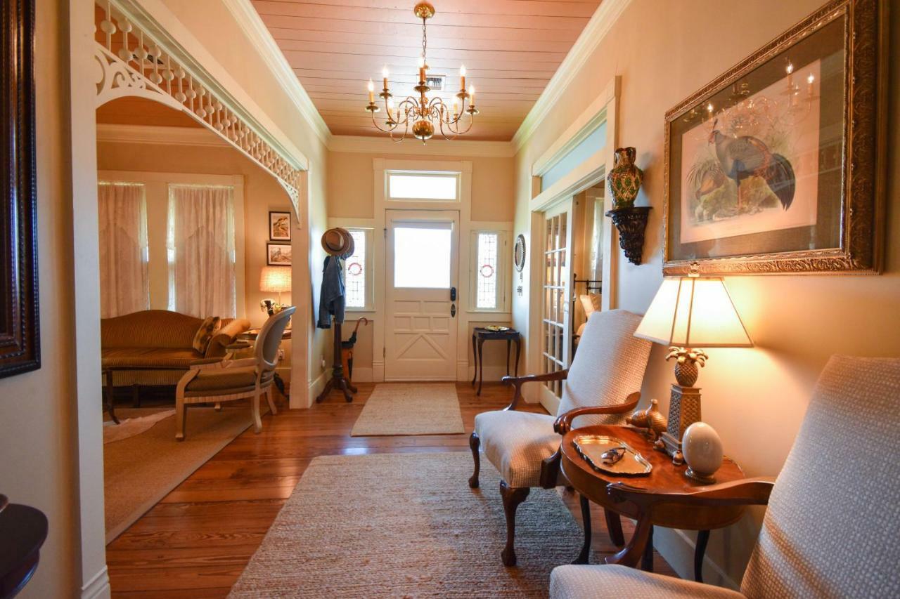 Das Meyer Haus - Luxe Victorian Schulenburg ภายนอก รูปภาพ